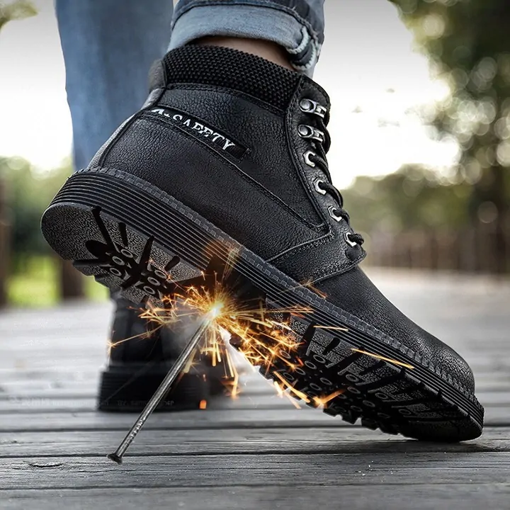 Giày bảo hộ cho kỹ sư – Giải pháp bảo vệ an toàn & chuyên nghiệp trong môi trường làm việc